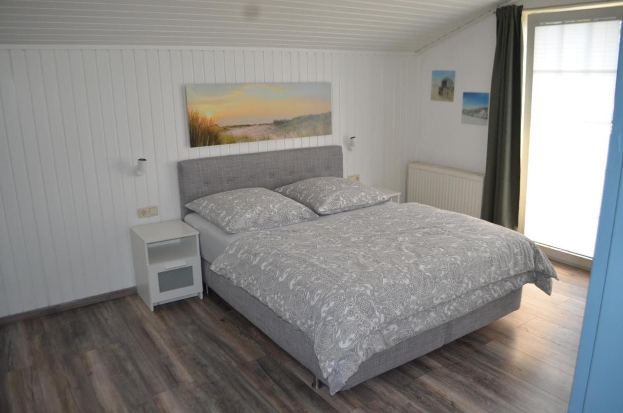 Ferienwohnung Schoner Im Schiffehaus Schillig Exterior foto